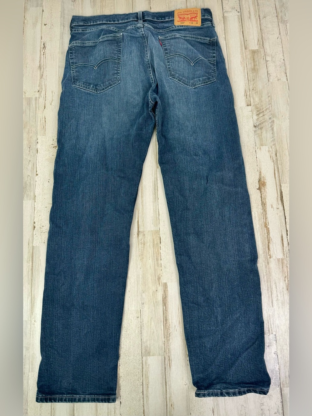 Levi's Men's 505 Regular Fit 36x32 Denim Jeans Medium Stonewash - Picture 10 of 12
